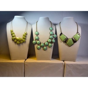 Lote de 3 collares de esmalte floral bling flor babero verde claro - Imagen 1 de 11