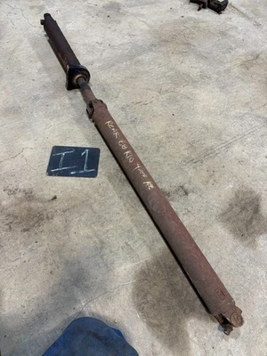 1967 1972 CHEVROLET GMC K20 4WD REG CAB LONG BED 1/2 TON REAR DRIVESHAFT SHAFT - Image 1 of 4