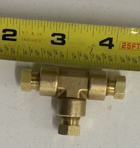 Parker Union Tee Brass, Compression x Compression x Compression, 1/4inch tube OD - Picture 1 of 3