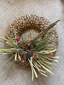 Vintage Wreath with Bird and Artificial Foliage - Picture 1 of 10