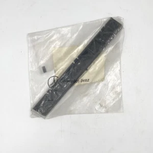Genuine Mercedes-Benz 2306980862 Right Rear Insulator - Picture 1 of 2