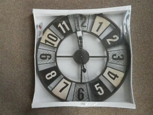 58CM Cut out Design Metal Round Shabby Chic / Rustic Finish Wall Clock.New  - Picture 1 of 2