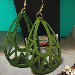 Green Wooden Hollow Water Drop Shaped Dangle Earrings For Women - Picture 1 of 3