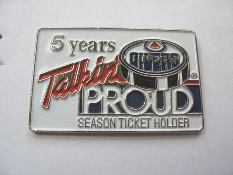 EDMONTON OILERS LAPEL PIN - 5 YEARS SEASON TICKET HOLDER Cover
