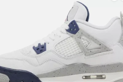 Nike Air Jordan 4 Retro - Image 1 of 4