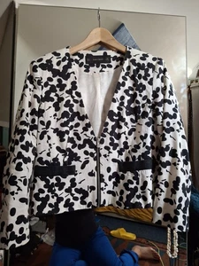 Beautiful Unique Black & White Zara Blazer - Picture 1 of 4