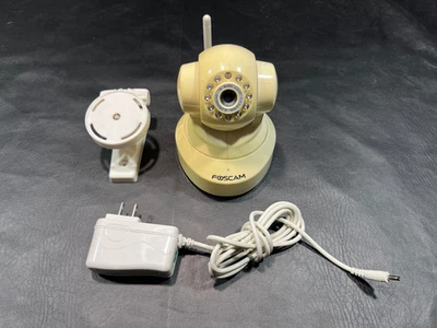 Беспроводная IP-камера Foscam FI8918W 2-полосное аудио ночного видения (желтая) - Изображение 1 из 2