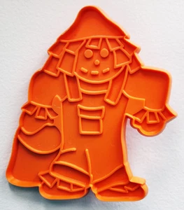 Kiddy Kreetures COOKIE CUTTER Halloween Vintage Spaventapasseri spaventoso 1979 plastica - Foto 1 di 3