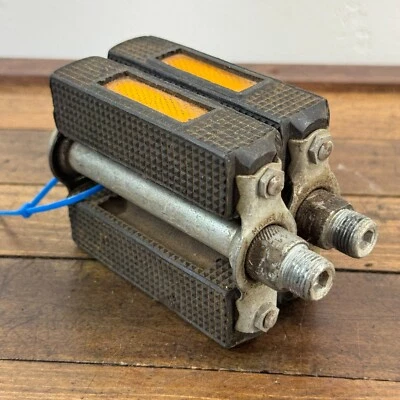 Vintage Union U10 Pedals 9/16 Block Rubber Cottered Muscle Bike 60s 70s A3 - Image 1 of 4