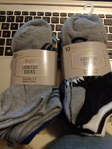 Boys 10pk low cut socks sizes 7-3, multi-color, polyester and spandex - Picture 1 of 3