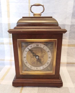 Beautiful Vintage Elliot of London Mantel Clock (Works) - Picture 1 of 11
