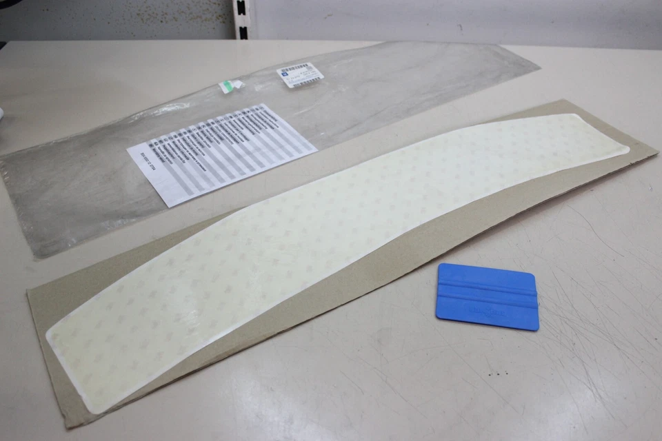 Protector de borde de carga original OPEL Astra H GTC 9163247 EMBALAJE ORIGINAL - Imagen 1 de 1