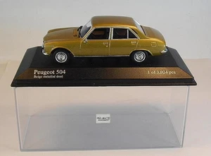 Minichamps 1/43 Peugeot 504 beigemetallic in Plexi Box #8769 - Bild 1 von 3