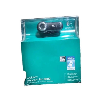 Carl Zeiss Logitech QuickCam Pro 9000 Web Cam I'm Right Light Two Technology Raz - Image 1 of 4