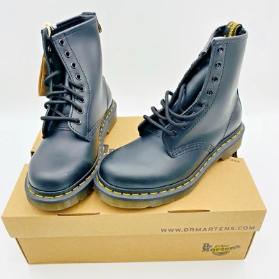 Dr. Martens 1460 Unisex Smooth Leather Lace Up Boots Black - NWT In Box Size 5/6 - Image 1 of 4