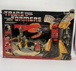 1984 Transformers Autobot Defense Base / Omega Supreme NOT COMPLETE Tank Works - Picture 1 of 14