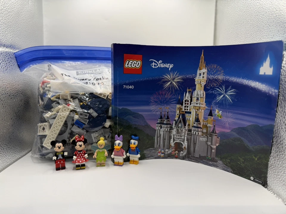 LEGO Disney Castle 71040 ~98-99% INSTRUCCIONES COMPLETAS E FIGURAS VER DESCRIPCIÓN Foto 1 de 4