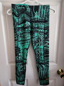 Girls Large Nike Tight Fit Athletic Leggings Green Swirl Design - Picture 1 of 2