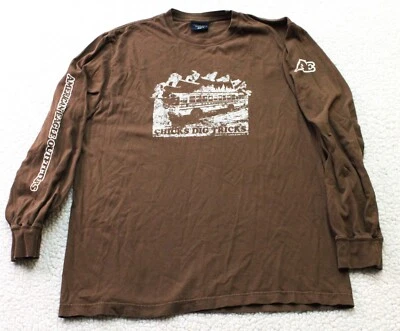 Camiseta Chicks Dig Tricks Para Hombre MEDIANA Marrón Manga Larga American Eagle Foto 1 de 4