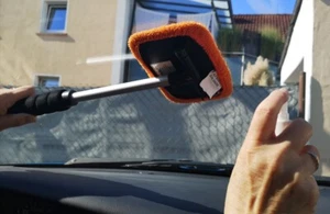 Westfalia Autoscheiben-Innenreiniger, m. Teleskopstange, 2 Reinigungstücher - Bild 1 von 3