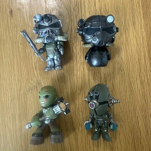 Lot Of 4 Funko Mystery Mini Bethesda Fallout Super Mutant, Armors, Vinyl Figures - Picture 1 of 7