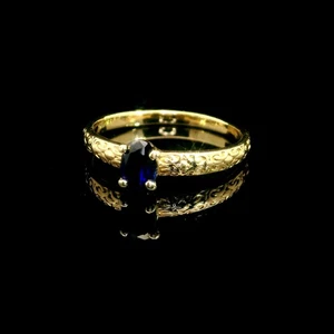 (MA5) Lady's 10K Yellow Gold Blue Stone Ring 1.8 Grams Size 7 - Picture 1 of 5