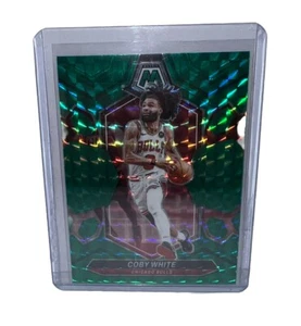 Mosaico Panini Coby White 2023-24 #106 Green Mosaic Prizm Chicago Bulls - Imagen 1 de 4