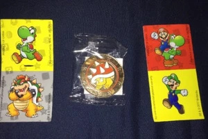 Moneda y pegatinas espinosas Wonder Ball Super Mario - sin abrir - Nintendo - raras - Imagen 1 de 6