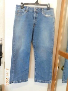 GAP Boot Cut Capri----Size 10 Regular - Picture 1 of 2