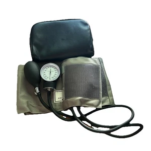 manguito de presión arterial manual negro con bolsa - Imagen 1 de 5