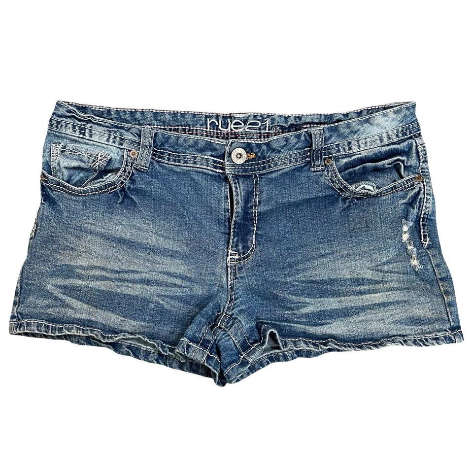 Shorts jeans Rue21 13/14 desgastado lavagem média bolsos enfeitados Y2K cintura baixa - Imagem 1 de 4