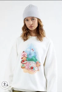 Felpa donna Pacsun XS/S fragola shortcake picnic torri Eiffel nuova con etichetta - Foto 1 di 6