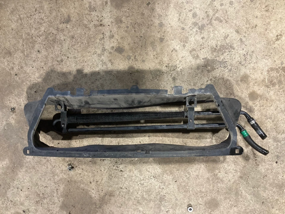 2005 2006 2007 Volvo S60R S60 V70R Power Steering Cooler 30655835 OEM #1578M - Image 1 of 4