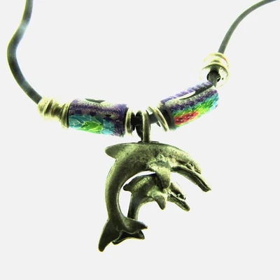 Collar Surfer Delfines Cuentas de Goma Cordón Negro Ajustable a 24 Pulgadas Foto 1 de 4