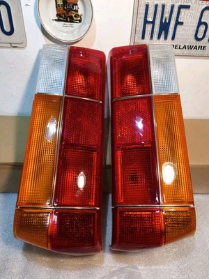 Conjunto de luces traseras Peugeot 305 1977-1989 hecho en Taiwán  Foto 1 de 4