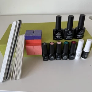 Beetles Gel Nail Polish Set: 5Colors, 1 top, 1base 1matte top, 10files, 6buffers - Picture 1 of 18