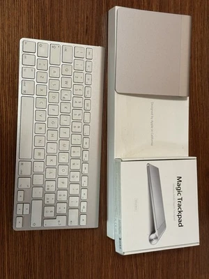 Apple Magic Keyboard - Layout Italiano + Magic Trackpad - Immagine 1 di 4