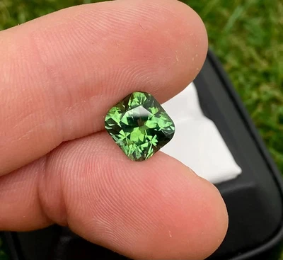 Natural 3.98., Tourmaline Loose gemstone, from Nigeria, Cushion, Certificate. - Image 1 of 4