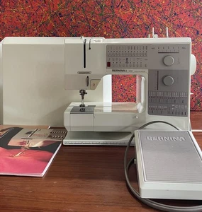 Bernina 1230 Sewing Machine - Computerized - Embroidery - General - Lettering - Picture 1 of 10