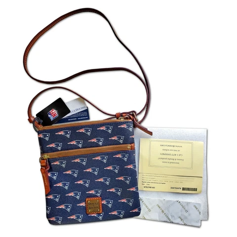 NWT Dooney & Bourke New England Patriots Crossbody Messenger Bag Papers Cover