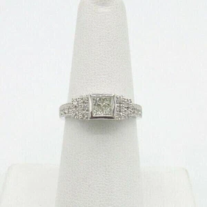 .35CT Zales Diamond Halo Solitaire Wedding Engagement Bridal Ring 14K White Gold - Picture 1 of 10