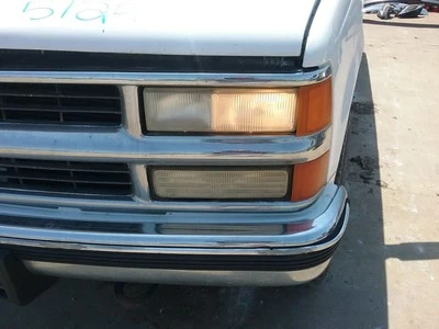 Driver Corner/Park Light Fits 94-02 CHEVROLET 3500 PICKUP 1566831 - Изображение 1 из 4