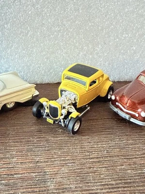 Ford Deuce 1932 cupé Revell American Graffiti - amarillo fundido a presión 1:64 Foto 1 de 2