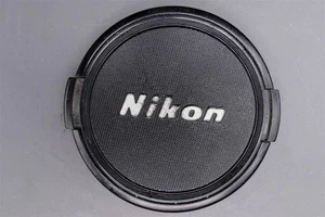 Genuine 1980's to 2005 Nikon 62mm Plastic Snap-on Lens Cap Made in Japan - Picture 1 of 2