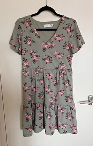 VILA sage floral mini dress Medium - Picture 1 of 3