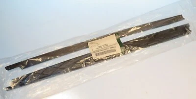 Protector lateral techo corredizo original de fábrica Jaguar XJ XJR y XJR 575 C2D5752 Foto 1 de 4