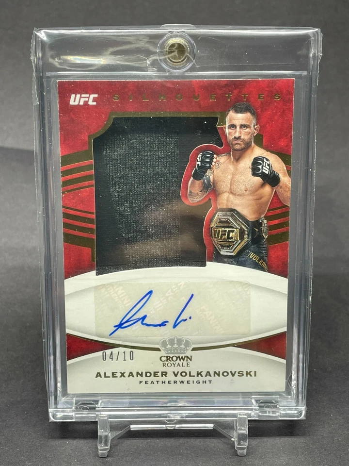 PANINI Chronicles UFC 2021 Alexander Volkanovski Crown Royale Silhouettes /10 - Image 1 of 2