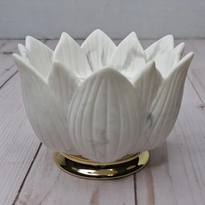 Bath & Body Works Lotus Tulip Marble Flower Bowl Single Wick Candle Holder - Image 1 of 4