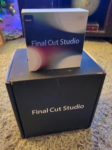 Apple Final Cut Pro Mac User Manual SET 10 MANUALS ONLY NO SOFTWARE + UPGRADE CD - Picture 1 of 12
