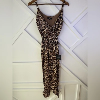 Nuevo con etiquetas Mono Lulus Babe Squad Marrón Estampado Leopardo Satinado Sobrepelliz Talla XS Foto 1 de 4